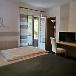 Mueller Hotel