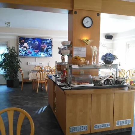 Отель Landhaus Muller 3*
